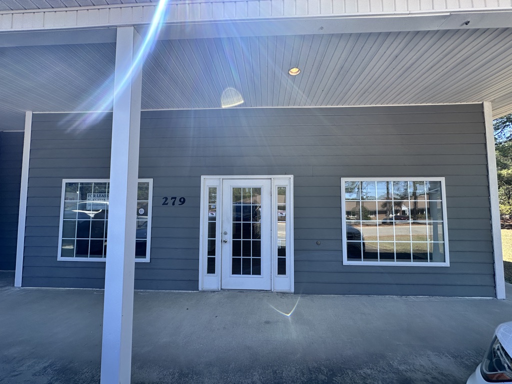 279 MacDougall Drive - 1